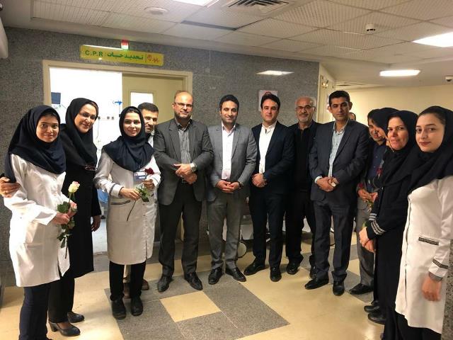 دیدار رئیس و اعضای شورای اسلامی شهر لاهیجان بمناسبت روز پرستار با رئیس و پرستاران بیمارستان پیروز ،شفاو میلاد  و اهدای گل از سوی شورای اسلامی شهر و شهرداری لاهیجان